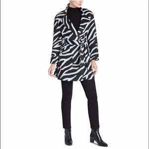 NWT Jones New York Zebra print Sz M belted coat